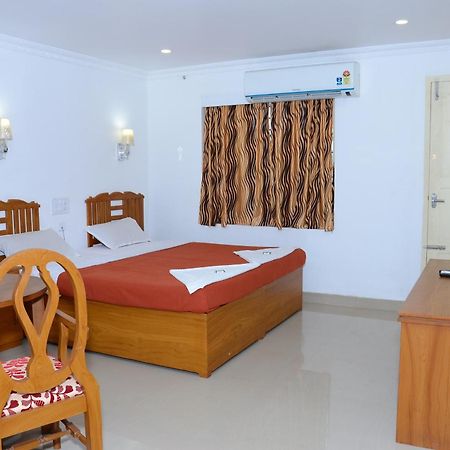 Отель Princess Residency Недумбассери Номер фото